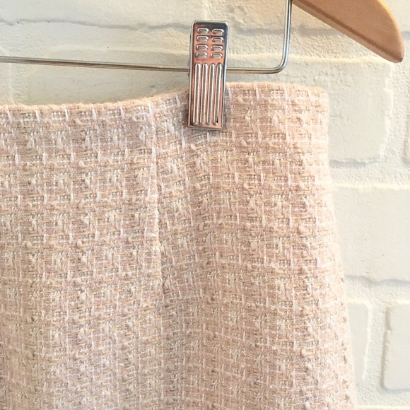 Aritzia Cream Pencil Skirt - Picture 14 of 14